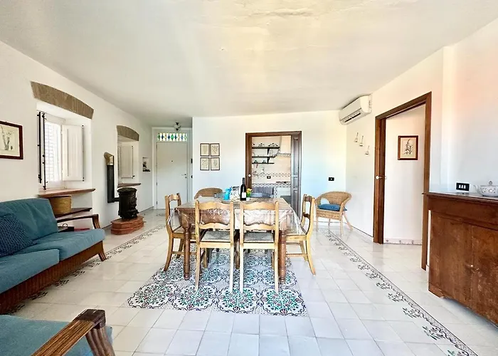 Molo Sea View * 切法卢