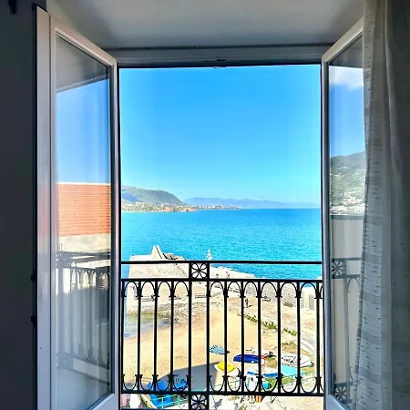 Molo Sea View Apartment Cefalu