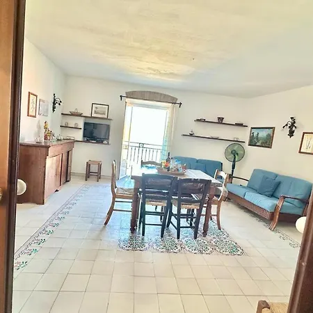 Molo Sea View Apartment