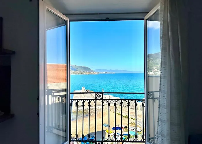 Molo Sea View Apartment Cefalu