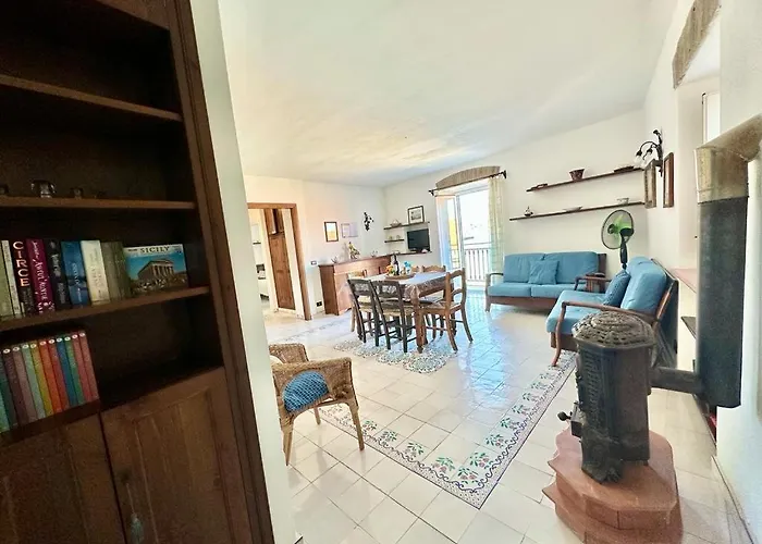 Molo Sea View Apartment Cefalu