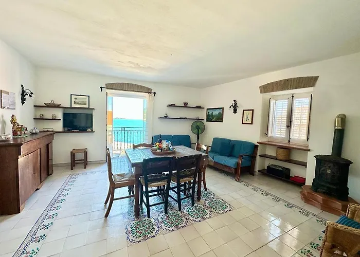 Molo Sea View Apartment Cefalu